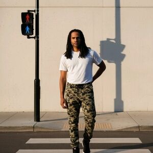 NEW H & M Men’s Camouflage Jogger Pants Size 32 Relaxed Fit Everyday Wear(ID94)